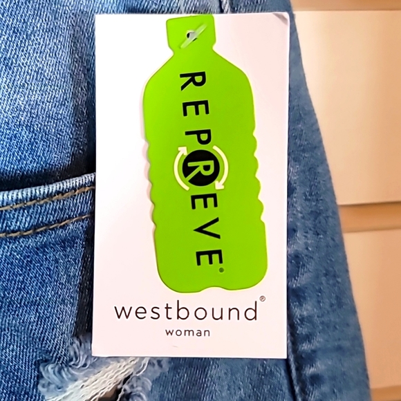 Westbound Woman Distressed Denim 24W High Rise Skinny Crop - Picture 6 of 10